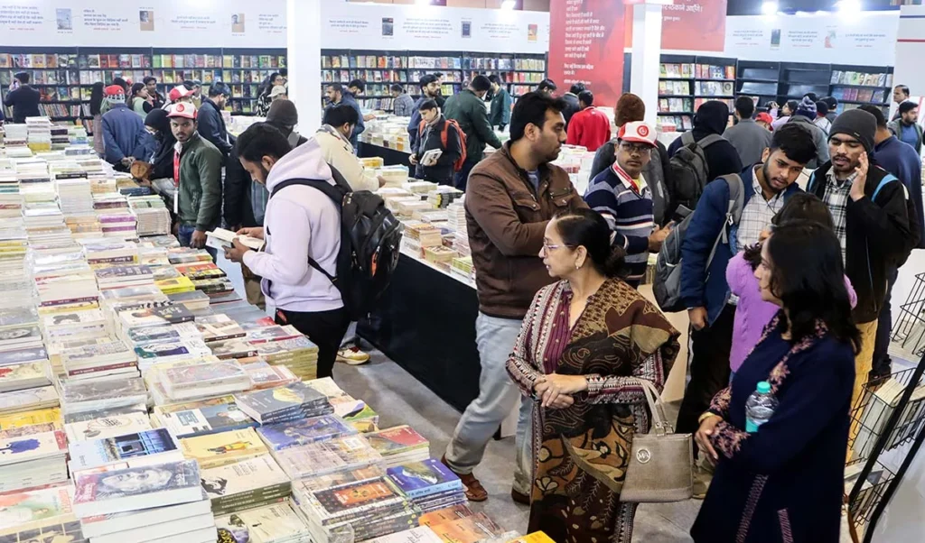 पढ़ने की लौ एवं किताबों से नाता अटूट है