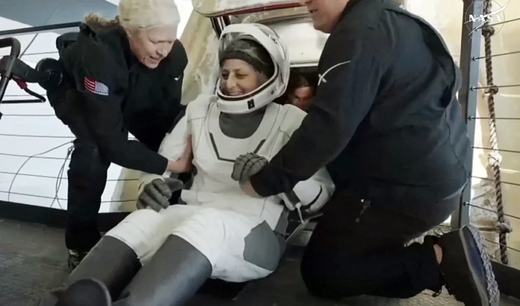 भारतीय मूल की अमेरिकी अंतरिक्ष यात्री Sunita Williams सेवानिवृत्त हुईं