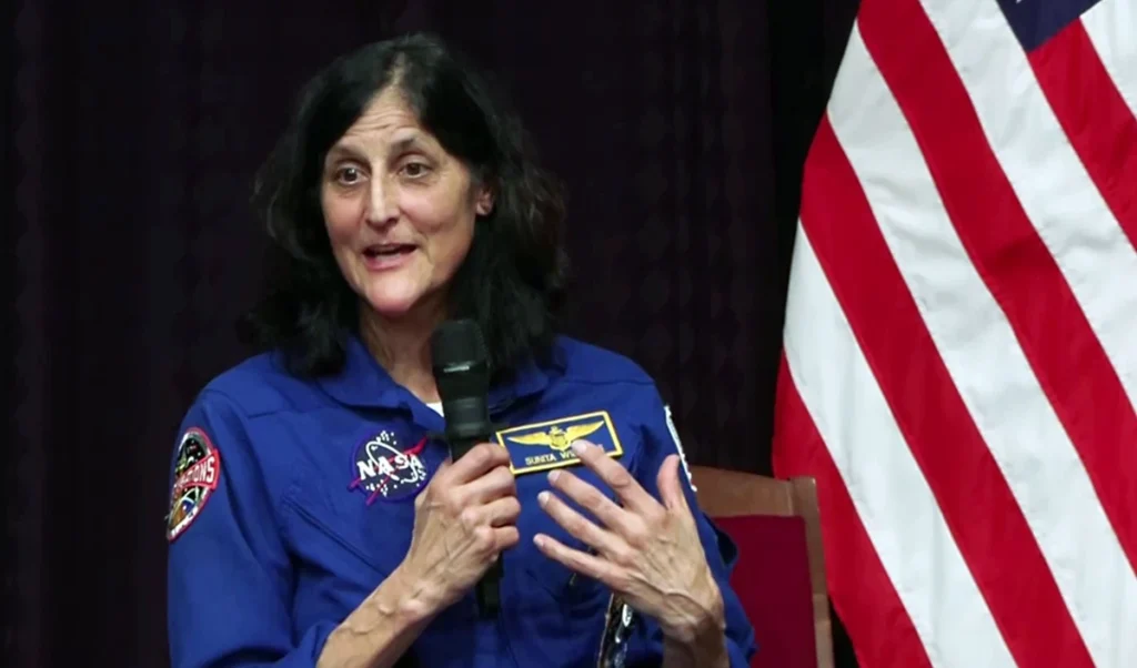 सितारों से परे का रिश्ता! दिल्ली में कल्पना चावला की माँ से मिलीं सुनीता विलियम्स, ताज़ा हुईं पुरानी यादें