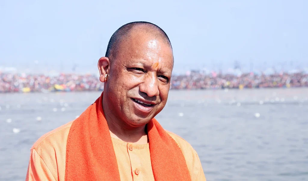 स्‍वास्‍थ्‍य के क्षेत्र में उत्तर प्रदेश सबसे बड़ा ‘उपभोक्ता बाजार’ है : Yogi Adityanath