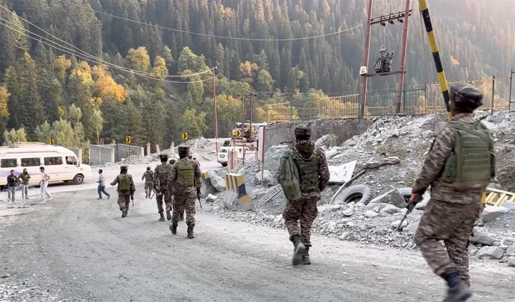 20 बार बच निकला था… मगर 21वीं मुठभेड़ में मारा गया Jaish का कुख्यात कमांडर Saifullah