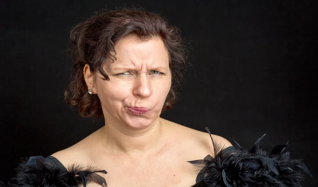 3 mistakes in night skin care take away glow of face and make you look old before time