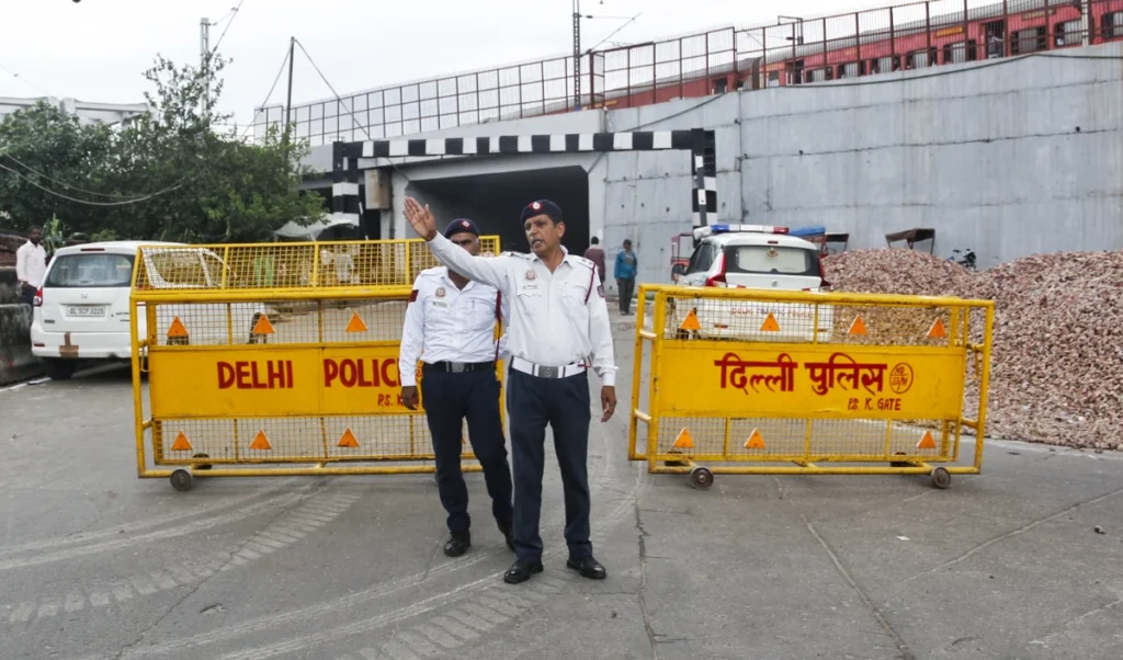 AI Impact Summit का असर: Delhi में VVIP Movement से कई रास्ते बंद, Police ने जारी किया Traffic Plan AI Impact Summit का असर: Delhi में VVIP Movement से कई रास्ते बंद, Police ने जारी किया Traffic Plan