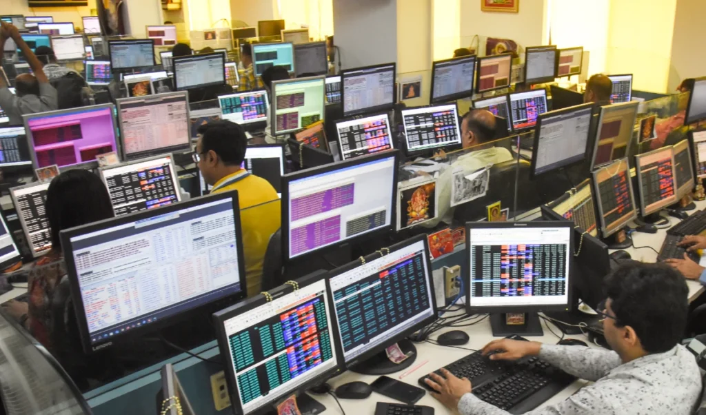 AI का खौफ: IT Stocks में बिकवाली का बवंडर, Share Market में मचा कोहराम