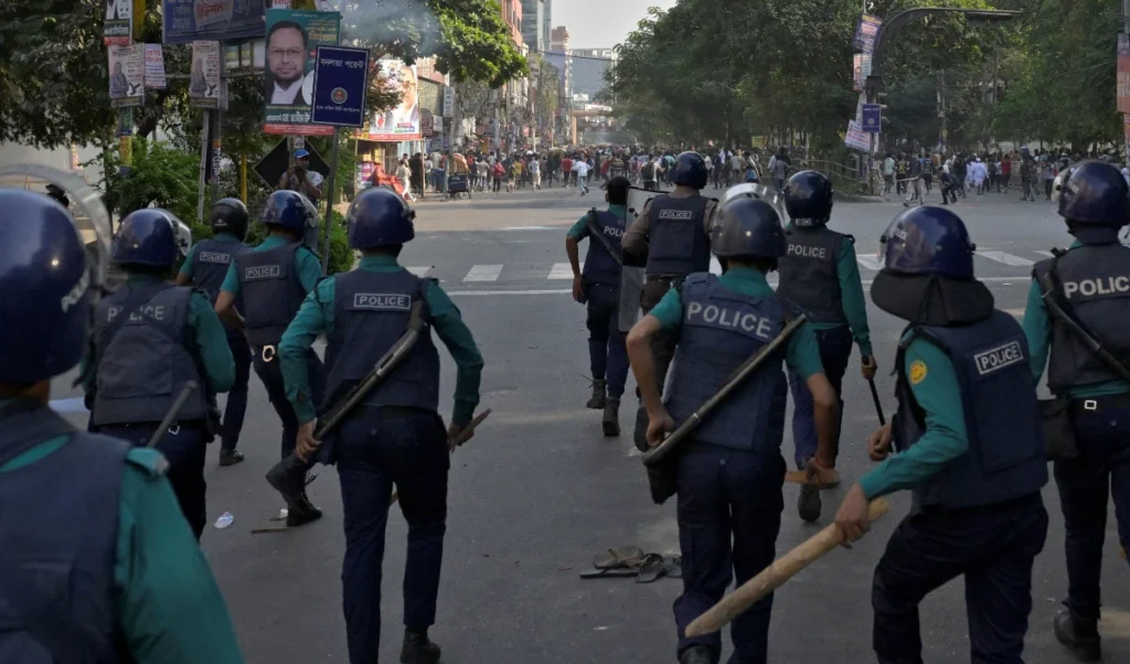 Bangladesh Munshiganj Violence | मुंशीगंज में चुनावी हिंसा में एक की मौत, 10 घायल, ढाका विश्वविद्यालय में न्याय की मांग को लेकर प्रदर्शन