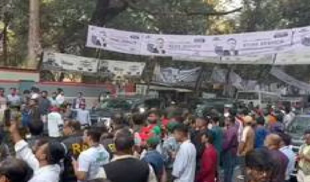 Bangladesh election 2026: मेहरपुर में बीएनपी और जमात समर्थकों के बीच झड़प, 23 लोग घायल