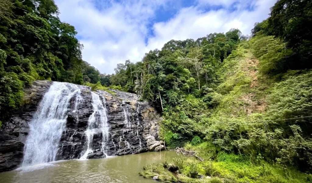 IRCTC का शानदार Coorg Tour Package, ₹9500 में घूमिए 'भारत का Scotland'