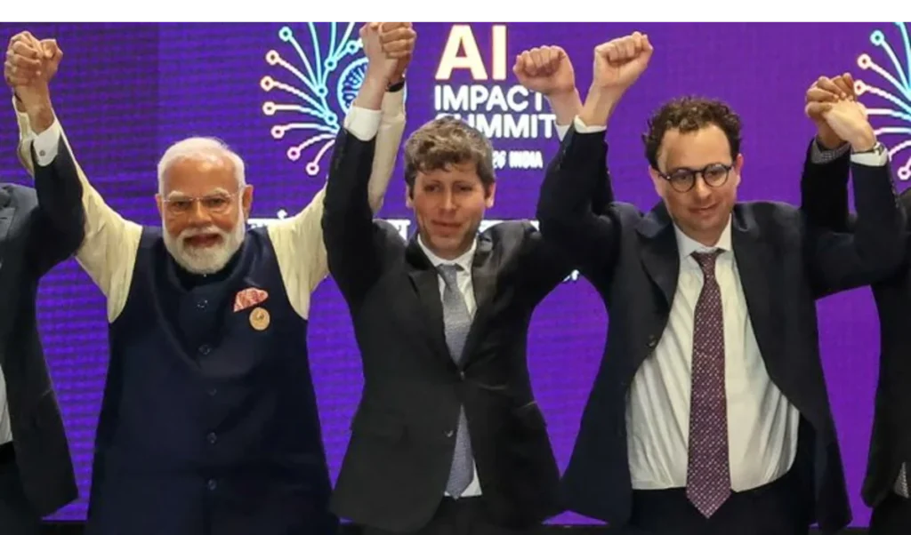 India AI Summit: PM मोदी के मंच पर Sam Altman-Dario Amodei ने क्यों नहीं मिलाया हाथ?