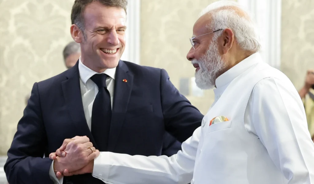 India-France की रणनीतिक साझेदारी हुई और मजबूत, Hammer Missiles Deal से दुश्मनों की बढ़ेगी टेंशन India-France की रणनीतिक साझेदारी हुई और मजबूत, Hammer Missiles Deal से दुश्मनों की बढ़ेगी टेंशन
