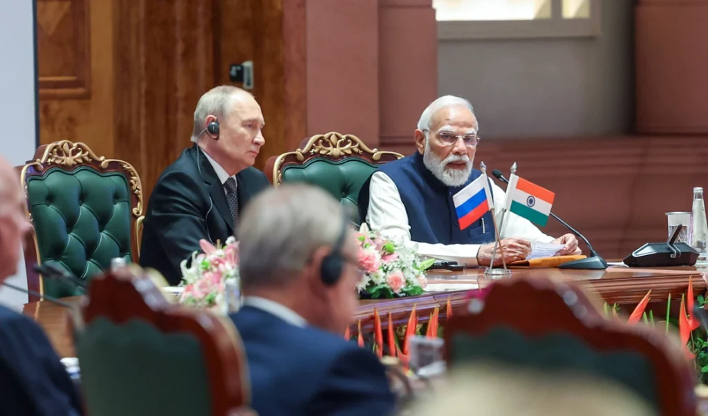 India-Russia Relations | Donald Trump के दावों पर मॉस्को का दोटूक जवाब- 'हमारे भारतीय मित्र कभी नहीं बदलेंगे'