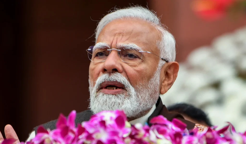 Israel में गूंजी PM मोदी की पहल! 'एक पेड़ मां के नाम' अभियान के तहत लगाए गए 300 पौधे; कोच्चि यहूदियों की बस्ती में मना 'तू बिश्वात' Israel में गूंजी PM मोदी की पहल! 'एक पेड़ मां के नाम' अभियान के तहत लगाए गए 300 पौधे; कोच्चि यहूदियों की बस्ती में मना 'तू बिश्वात'