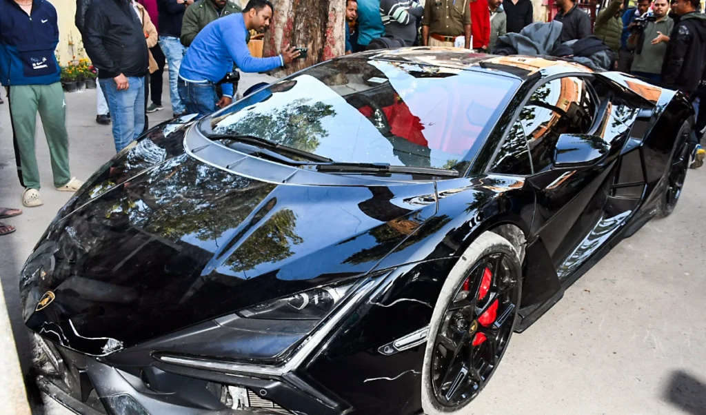 Kanpur Lamborghini Crash | तंबाकू कारोबारी का बेटा शिवम मिश्रा गिरफ्तार, पुलिस ने ‘ड्राइवर’ की थ्योरी को किया खारिज