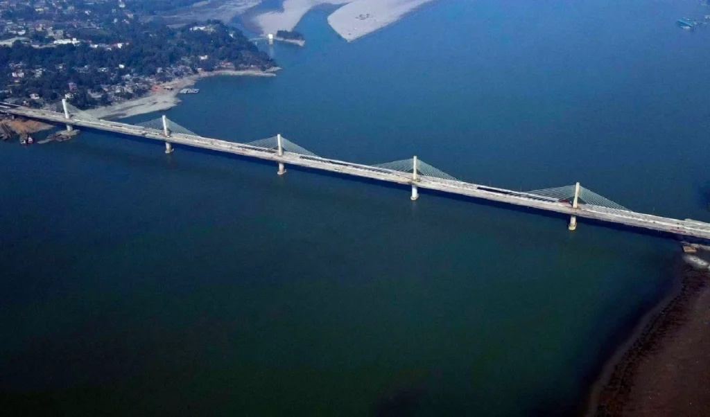PM Modi का Northeast Mission: Guwahati में ब्रह्मपुत्र पर बने नए Bridge से विकास को मिलेगी नई रफ्तार