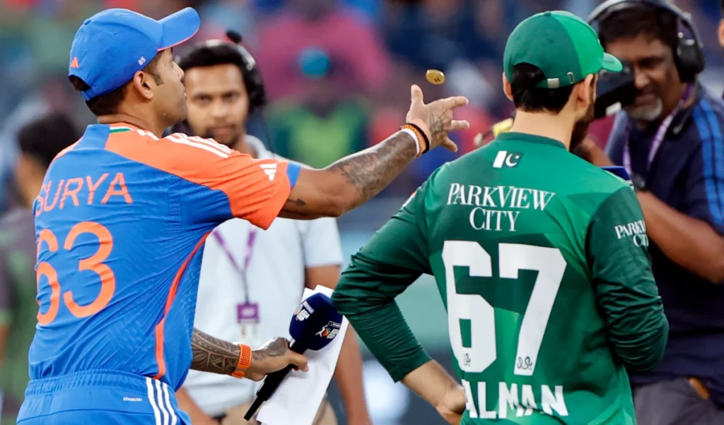 Pakistan की गीदड़भभकी फेल! ICC ने नहीं मानी एक भी शर्त, मोहसिन नकवी को 24 घंटे का अल्टीमेटम Pakistan की गीदड़भभकी फेल! ICC ने नहीं मानी एक भी शर्त, मोहसिन नकवी को 24 घंटे का अल्टीमेटम