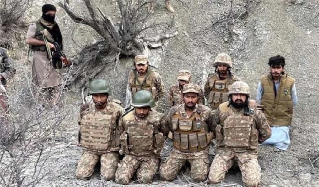 Pakistan के 7 सैनिक किडनैप, BLA ने वीडियो किया वायरल