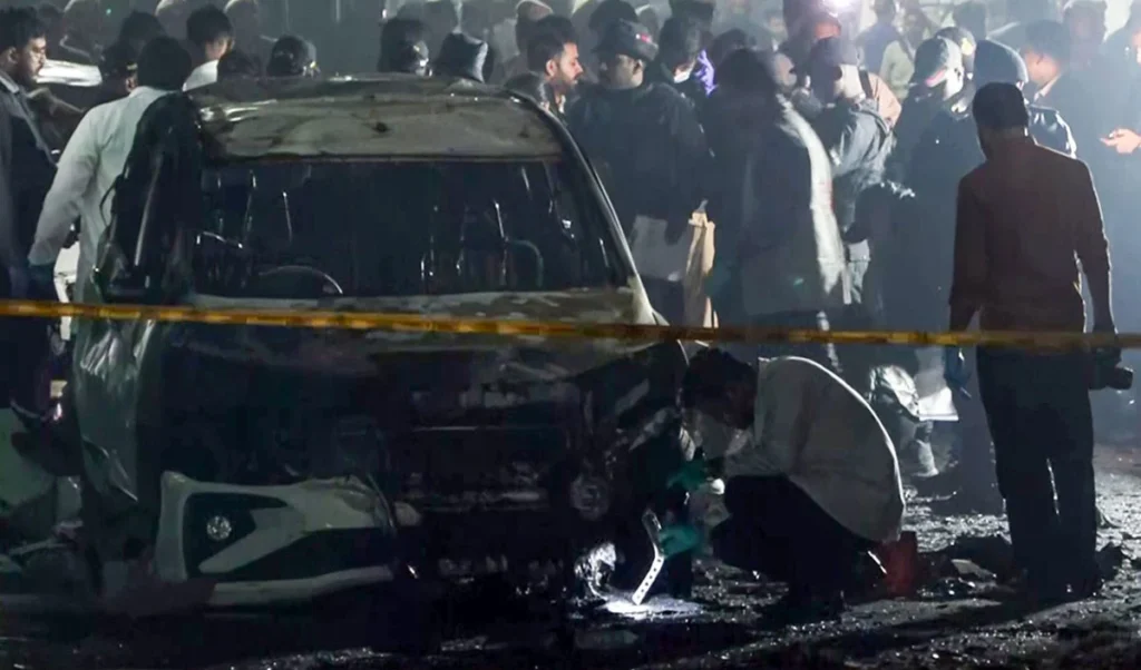 Prabhasakshi NewsRoom: UN Report ने खोली पाकिस्तानी आतंक की परतें, Red Fort Car Blast में आया Jaish-e-Mohammed का नाम