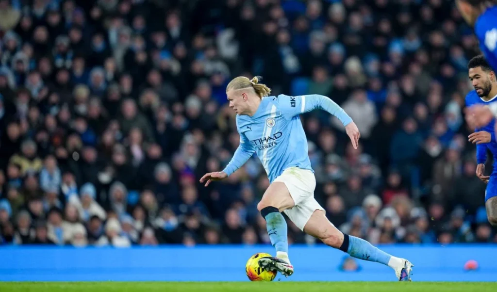 Premier League: Liverpool के खिलाफ फैसले पर भड़के हालैंड, VAR विवाद के बीच मैनचेस्टर सिटी की बड़ी जीत Premier League: Liverpool के खिलाफ फैसले पर भड़के हालैंड, VAR विवाद के बीच मैनचेस्टर सिटी की बड़ी जीत