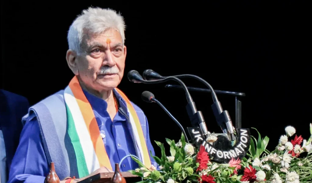 Pulwama Terror Attack Anniversary | शहीदों को नमन! पुलवामा के बलिदानियों को उपराज्यपाल ने किया याद, कहा- ‘ऋणी रहेगा देश’ Pulwama Terror Attack Anniversary | शहीदों को नमन! पुलवामा के बलिदानियों को उपराज्यपाल ने किया याद, कहा- ‘ऋणी रहेगा देश’