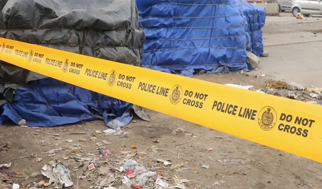 Pune Kidnapping: मां-भाई की आंखों में मिर्च झोंककर युवती का अपहरण, Police की पूरे जिले में नाकाबंदी