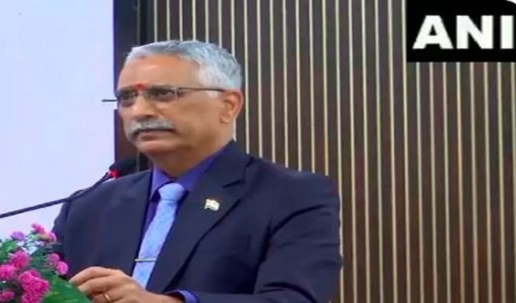 Rahul Gandhi ने छेड़ा, सरकार ने रोका, नरवणे की किताब ‘Four Stars of Destiny’ पर क्यों है संग्राम? Rahul Gandhi ने छेड़ा, सरकार ने रोका, नरवणे की किताब ‘Four Stars of Destiny’ पर क्यों है संग्राम?