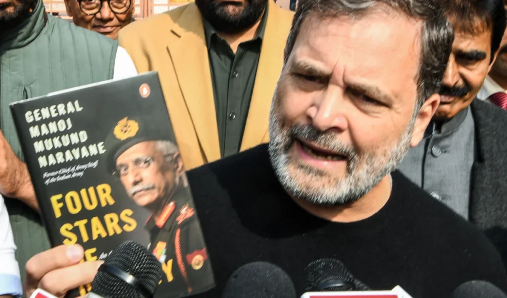Retired फौजियों के लिए किताब लिखने पर नए नियम? Naravane विवाद पर सरकार ने अपना रुख किया साफ
