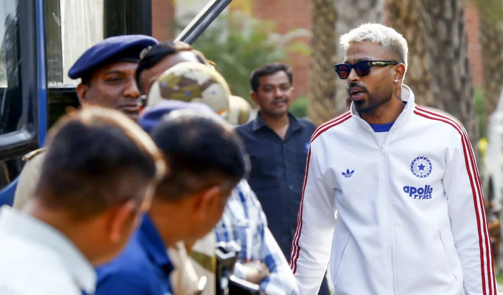 T20 World Cup: South Africa से शर्मनाक हार के बाद Chennai पहुंची Team India, अब करो या मरो का मुकाबला