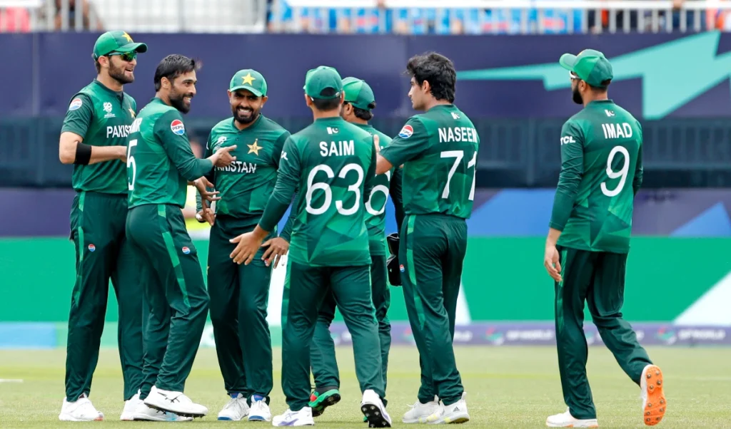 T20 World Cup | पाकिस्तान क्रिकेट में 'महाप्रलय'! भारत से हार के बाद बाबर, शाहीन और शादाब को बाहर करने की उठी मांग T20 World Cup | पाकिस्तान क्रिकेट में 'महाप्रलय'! भारत से हार के बाद बाबर, शाहीन और शादाब को बाहर करने की उठी मांग