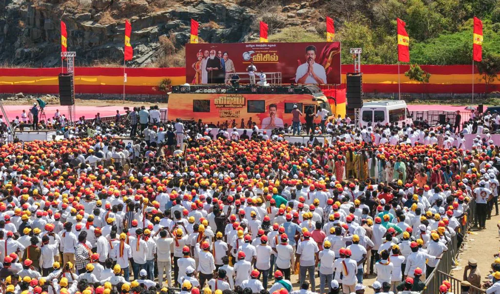 Tamil Nadu: Rally में भीड़ पर पाबंदी से भड़के एक्टर Vijay, CM Stalin सरकार पर लगाए गंभीर आरोप