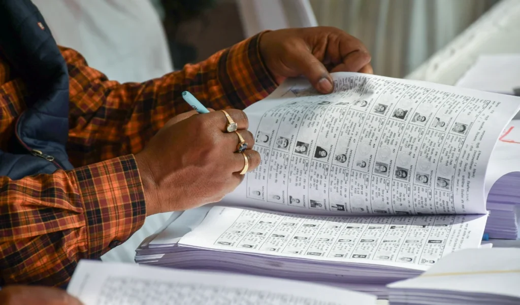 UP में Voter List की Deadline 6 मार्च तक बढ़ी, सियासी घमासान के बीच Election Commission ने लिया फैसला