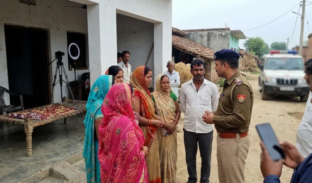 Uttar Pradesh News: Banda में मां ने बेटी से बनवाया अपनी ही मौत का Live Video, Reel बनाने के चक्कर में फंदे पर झूल गई