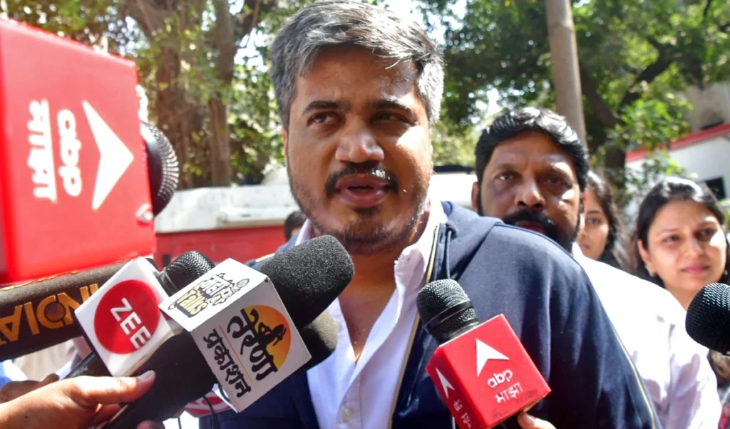 अजित पवार Plane Crash हादसा नहीं साजिश? भतीजे Rohit Pawar ने उठाए VSR कंपनी पर सवाल