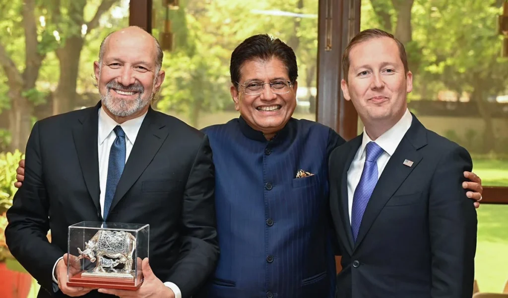 अमेरिकी वाणिज्य मंत्री Howard Lutnick अचानक से भागे भागे भारत आये, Trade Deal पर India-US ने की बात