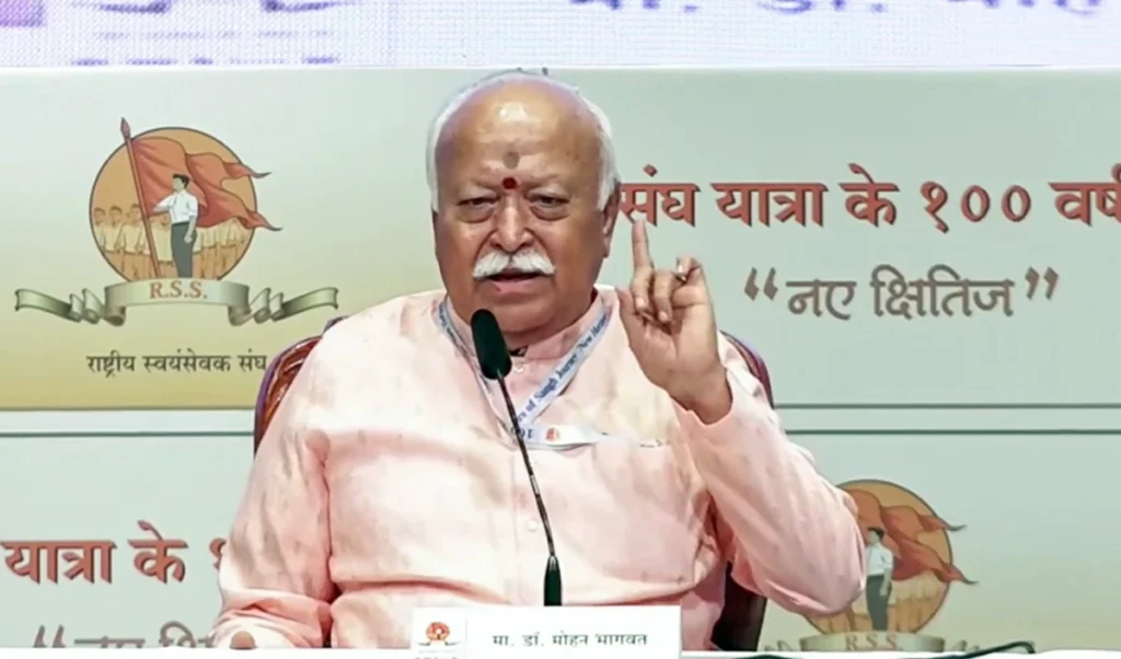 भागे नहीं, संघर्ष करें…. बांग्लादेशी हिन्दुओं को Mohan Bhagwat की सलाह