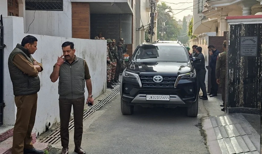 ‘यह बदले की राजनीति है’, भाई के घर ACB की छापेमारी पर भड़के जम्मू-कश्मीर के उपमुख्यमंत्री