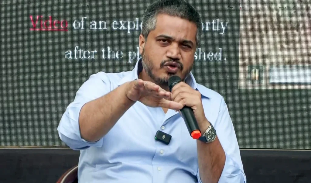 रोहित पवार का बड़ा आरोप, Mumbai Police ने Ajit Pawar विमान हादसे पर FIR से किया इनकार रोहित पवार का बड़ा आरोप, Mumbai Police ने Ajit Pawar विमान हादसे पर FIR से किया इनकार