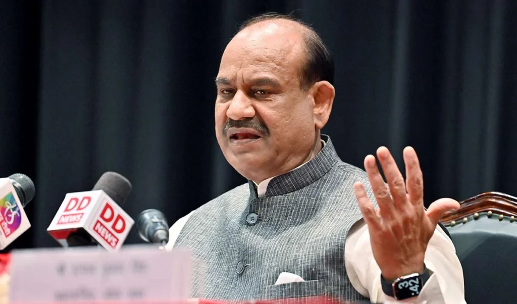 शुरु से ही विवादों में घिरे रहे हैं लोकसभा अध्यक्ष बिरला