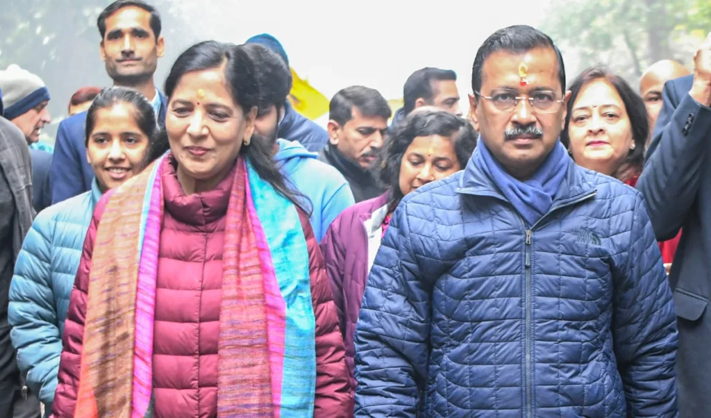 ‘सच की हमेशा जीत होगी’, Sunita Kejriwal ने दी पहली प्रतिक्रिया, केजरीवाल और सिसोदिया को मिली ‘ईमानदारी’ की क्लीन चिट