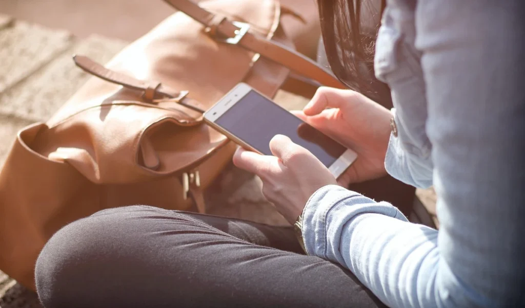 ‘सॉरी पापा, 50वाँ टास्क आखिरी था…’, गाजियाबाद की 3 बहनों का खूनी अंत, रहस्यमयी कोरियाई गेम ने निगलीं तीन मासूम जिंदगियाँ!