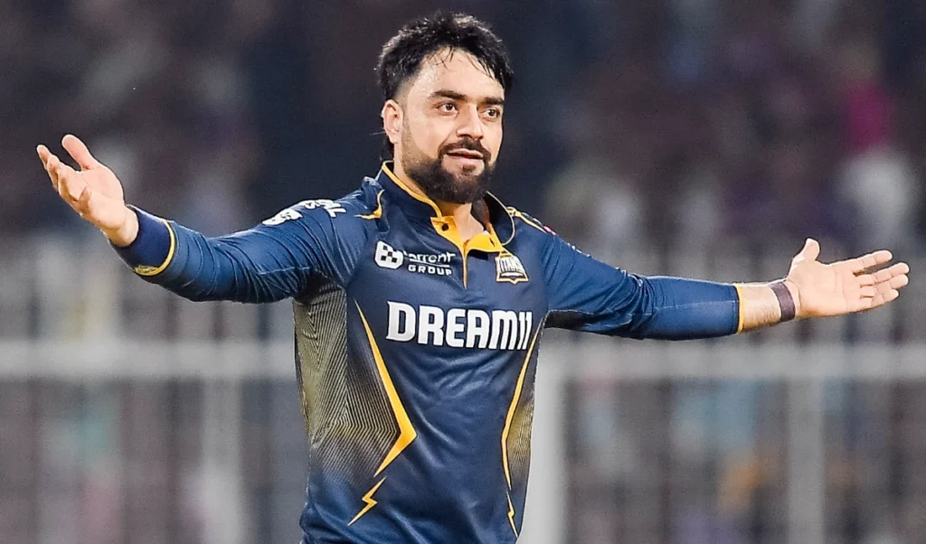 स्पिन के सुल्तान Rashid Khan का T20 में महा-रिकॉर्ड, 700 विकेट लेकर बने बेताज बादशाह स्पिन के सुल्तान Rashid Khan का T20 में महा-रिकॉर्ड, 700 विकेट लेकर बने बेताज बादशाह