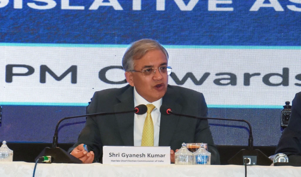 5 राज्यों के लिए Election Schedule के ऐलान का इंतजार आज हो सकता है खत्म 5 राज्यों के लिए Election Schedule के ऐलान का इंतजार आज हो सकता है खत्म