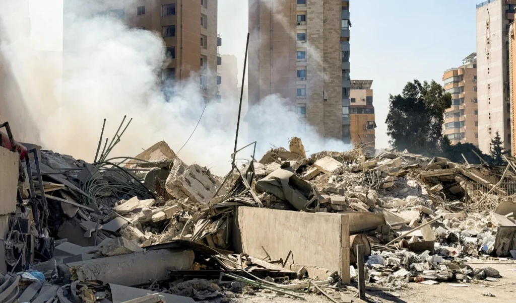 Afghanistan-Pakistan War | पाकिस्तानी सेना ने मचाई काबुल में भीषण त्रासदी! हवाई हमले में नशा मुक्ति अस्पताल तबाह, 400 की मौत