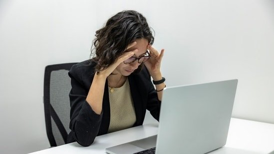 Are women more affected by period headaches post Covid-19 and can they ever recover? Bengaluru and Delhi doctors explain Are women more affected by period headaches post Covid-19 and can they ever recover? Bengaluru and Delhi doctors explain