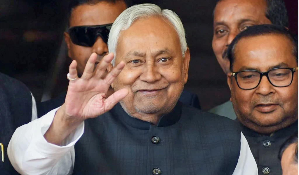 Big Breaking: क्या Bihar में होगा BJP का मुख्यमंत्री? Nitish Kumar के Rajya Sabha जाने की अटकलें तेज Big Breaking: क्या Bihar में होगा BJP का मुख्यमंत्री? Nitish Kumar के Rajya Sabha जाने की अटकलें तेज