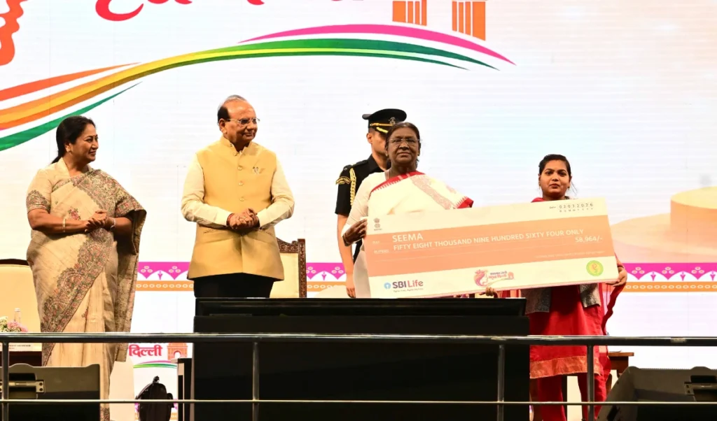 Delhi में बोलीं President Murmu, ‘Women Empowerment सिर्फ सरकार नहीं, पूरे समाज की जिम्मेदारी है’