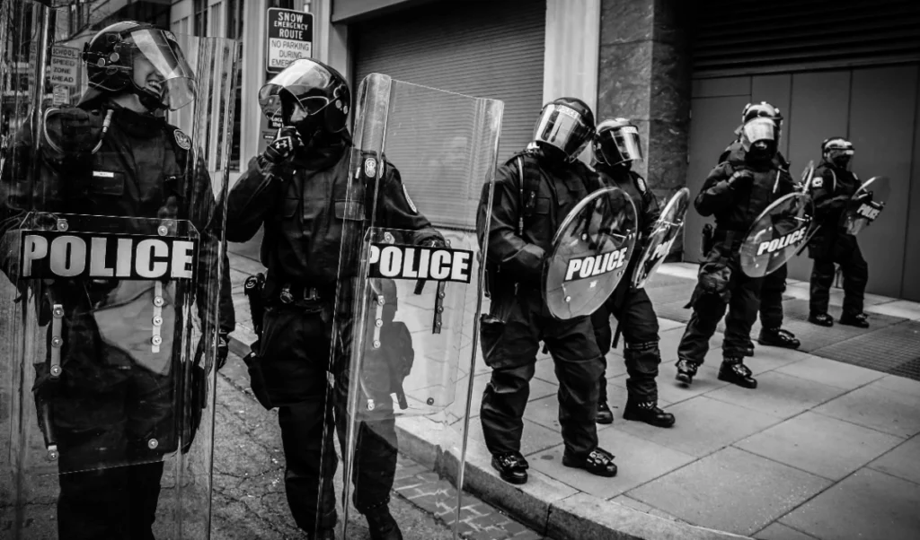 Haryana Police होगी Hi-Tech, CM Saini का ऐलान, सड़कों पर पुलिसकर्मी Body Camera से होंगे लैस Haryana Police होगी Hi-Tech, CM Saini का ऐलान, सड़कों पर पुलिसकर्मी Body Camera से होंगे लैस