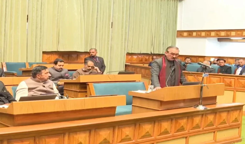 Himachal Budget: CM सुक्खू ने अपनी सैलरी पर चलाई कैंची, मंत्रियों-विधायकों का भी वेतन कटेगा