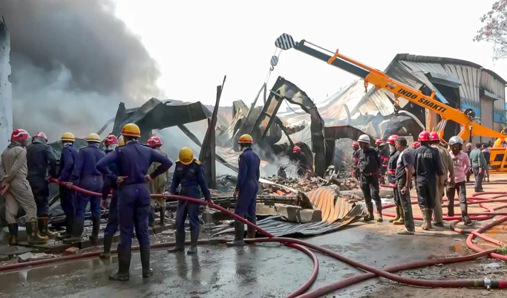 Horrific Road Accident in Nepal | मनकामना मंदिर से लौट रहे 7 भारतीय तीर्थयात्रियों की मौत, 7 अन्य घायल