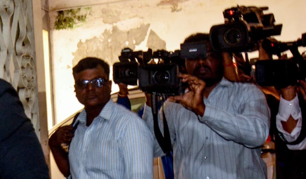 Hyderabad Drugs Case: TDP सांसद और BRS के पूर्व विधायक फार्महाउस से हिरासत में, रिवॉल्वर से चली गोलियां