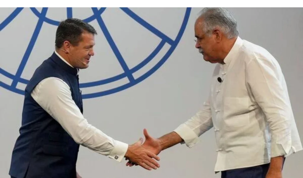 Indigo Crisis: फ्लाइट संकट के बाद CEO Pieter Elbers का इस्तीफा, Rahul Bhatia संभालेंगे कमान