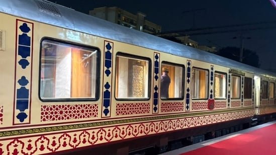 Inside the premium washroom aboard Palace on Wheels. Watch video Inside the premium washroom aboard Palace on Wheels. Watch video